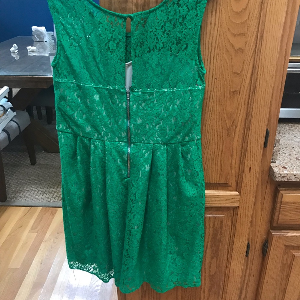 Green lace Betsey Johnson dress - Picture 3 of 3